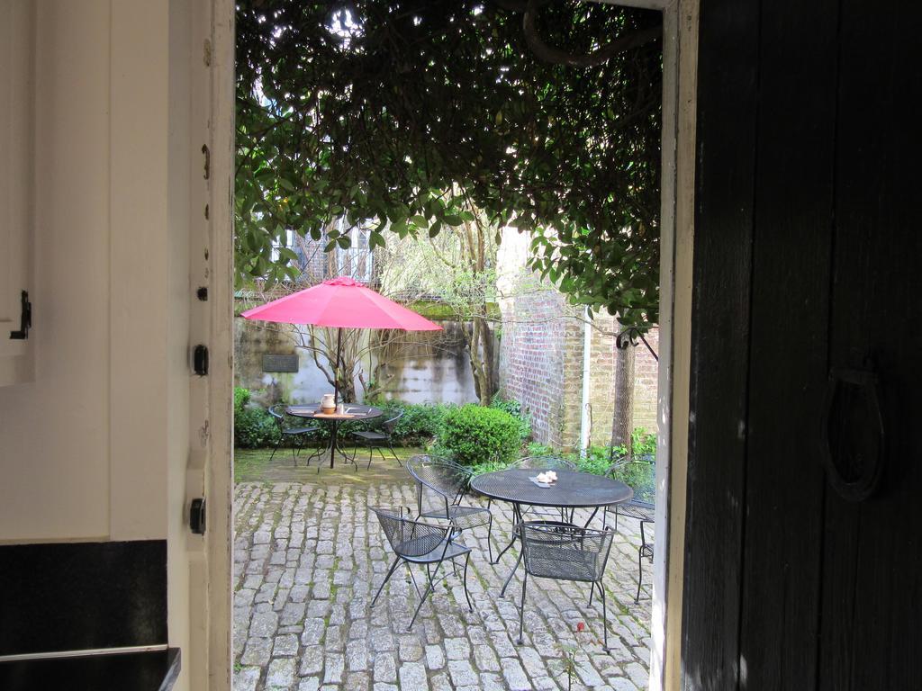 Historic 86 Church Street Charleston Exterior foto